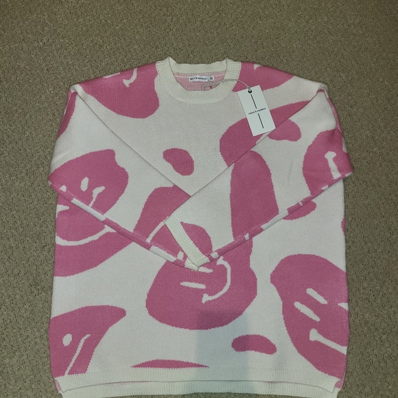 Moon & Madison Smiley NEW SIZE X Small Oversized 22 PTP Sweater Pink & White - Picture 3 of 9